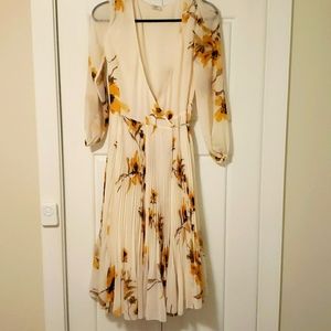 Aritzia Wilfred long-sleeved beaune dress